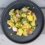 Smashed-Potato-Salad-Knuspriger-Kartoffelsalat-aus-dem-Ofen-Rezept